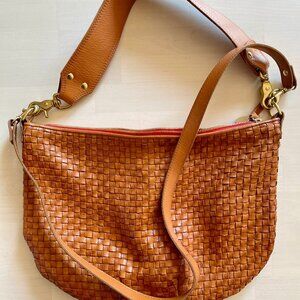 Clare V Moyen Messenger Natural Woven Checker